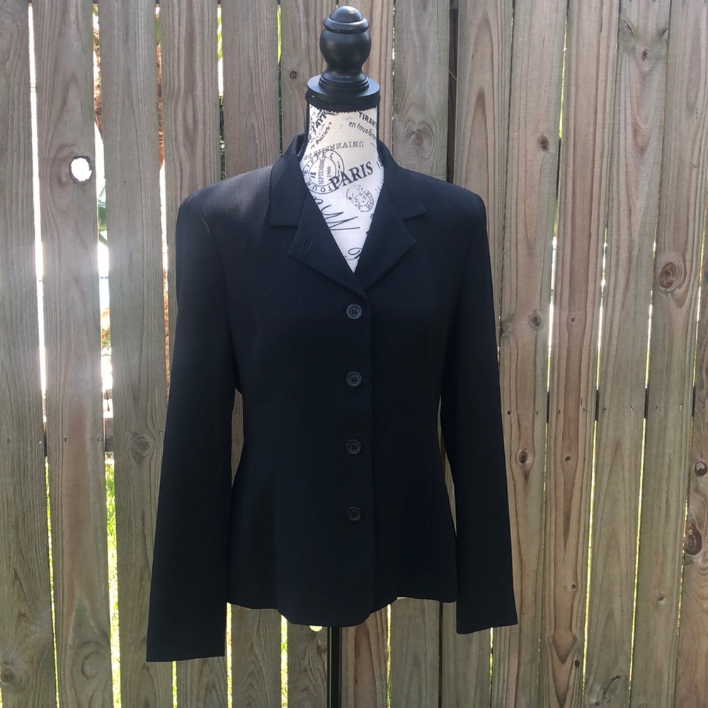 Garfield marks black blazer